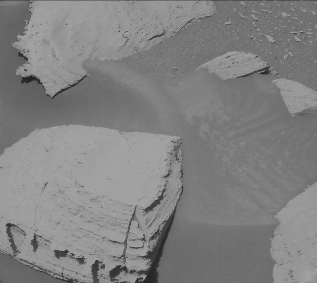 Sol 3951: Mast Camera (Mastcam)