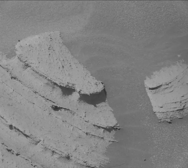 Sol 3951: Mast Camera (Mastcam)