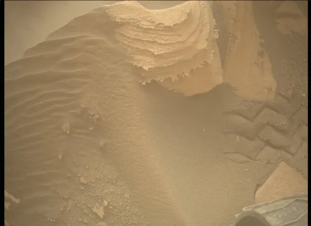 Sol 3951: Mars Descent Imager (MARDI)