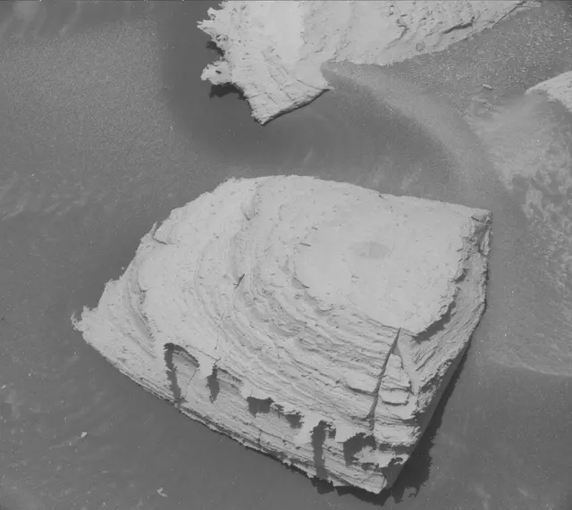 Sol 3953: Mast Camera (Mastcam)