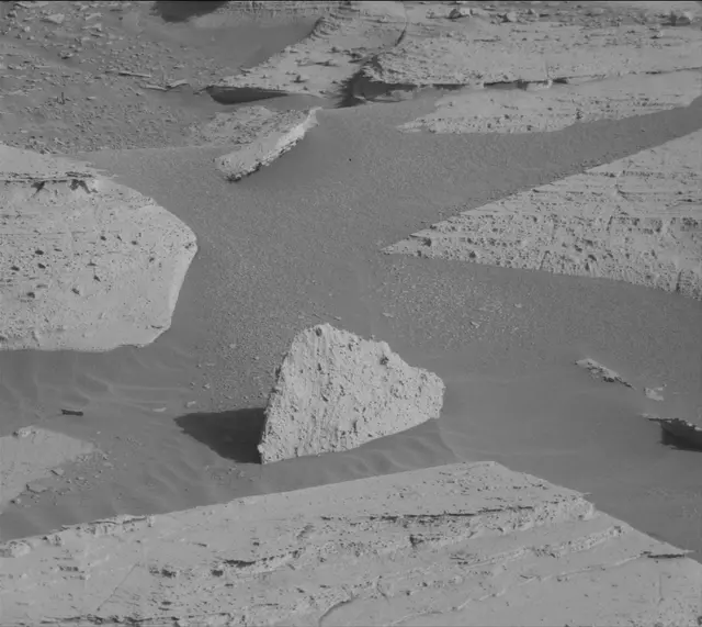 Sol 3955: Mast Camera (Mastcam)