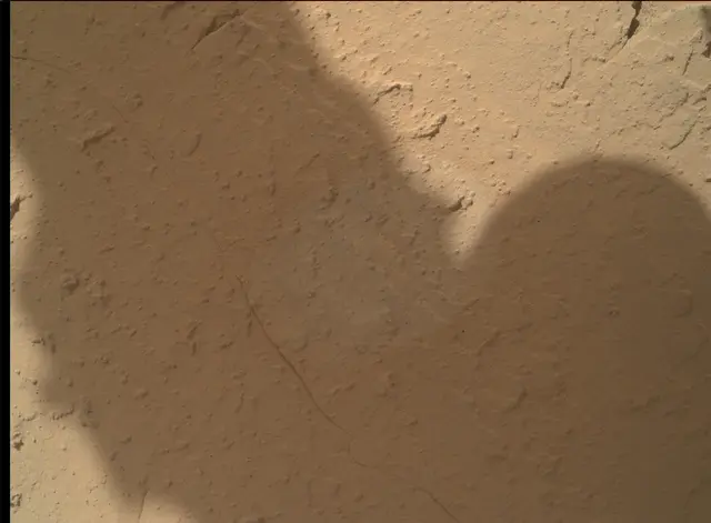 Sol 3955: Mars Hand Lens Imager (MAHLI)
