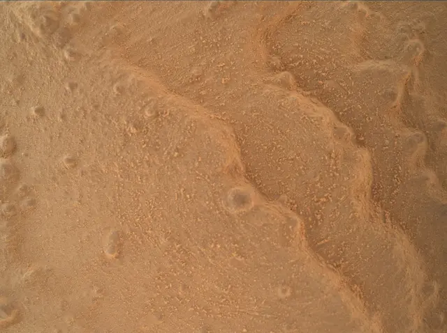 Sol 3955: Mars Hand Lens Imager (MAHLI)