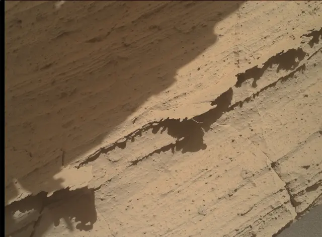 Sol 3955: Mars Hand Lens Imager (MAHLI)