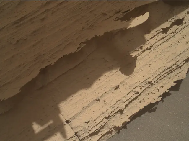 Sol 3955: Mars Hand Lens Imager (MAHLI)
