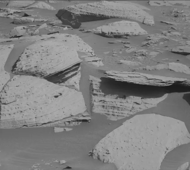 Sol 3958: Mast Camera (Mastcam)