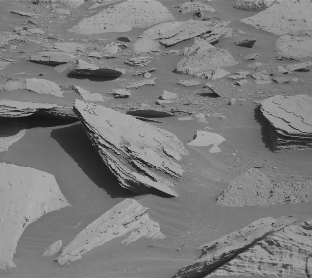 Sol 3958: Mast Camera (Mastcam)