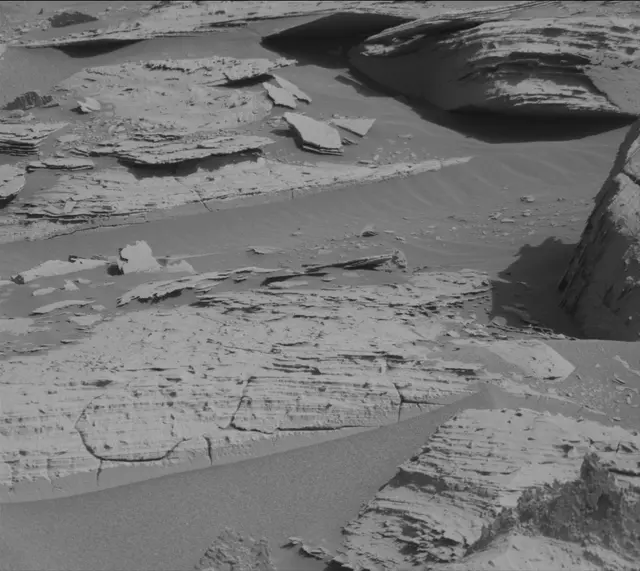 Sol 3958: Mast Camera (Mastcam)