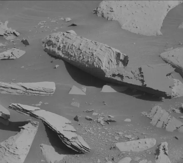 Sol 3958: Mast Camera (Mastcam)