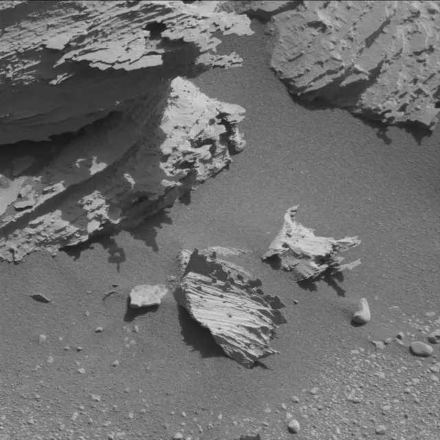 Sol 3958: Mast Camera (Mastcam)