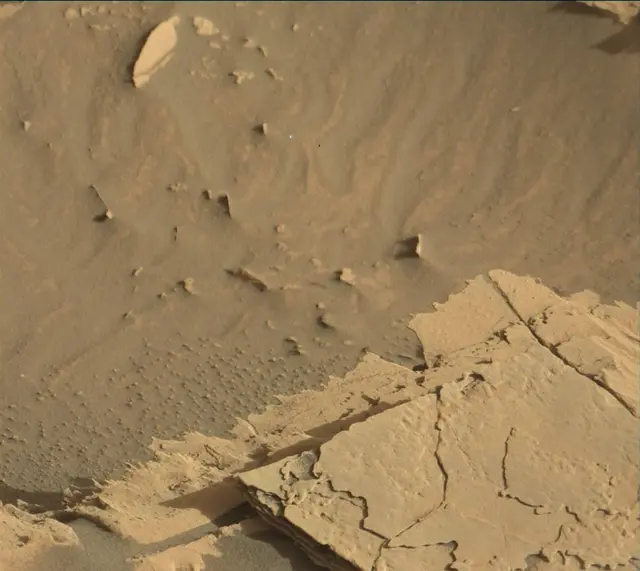 Sol 3962: Mast Camera (Mastcam)