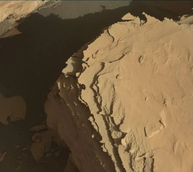 Sol 3962: Mast Camera (Mastcam)