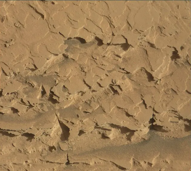 Sol 3962: Mast Camera (Mastcam)