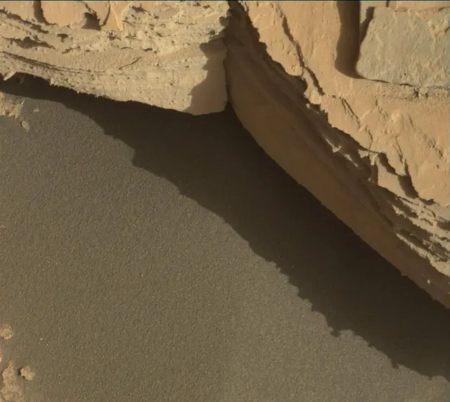 Sol 3962: Mast Camera (Mastcam)