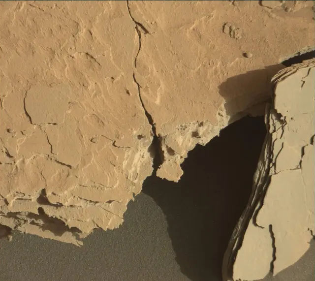 Sol 3962: Mast Camera (Mastcam)