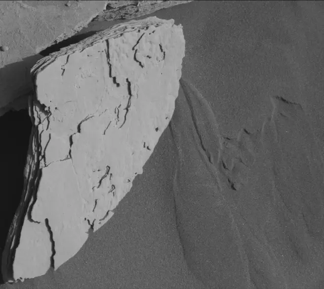 Sol 3962: Mast Camera (Mastcam)