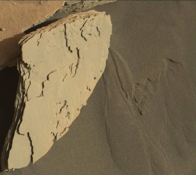 Sol 3962: Mast Camera (Mastcam)