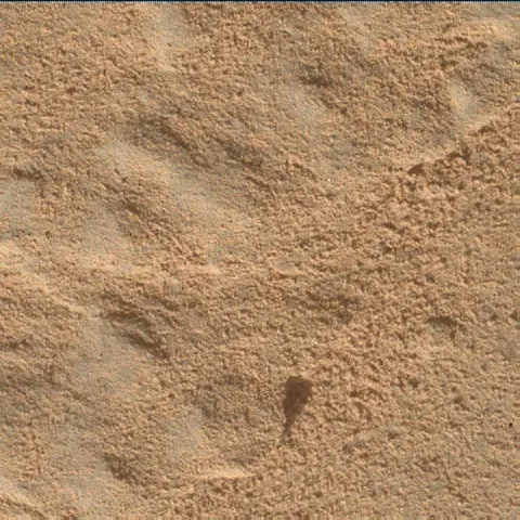 Sol 3962: Mars Hand Lens Imager (MAHLI)