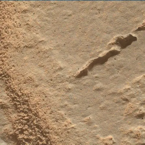 Sol 3962: Mars Hand Lens Imager (MAHLI)