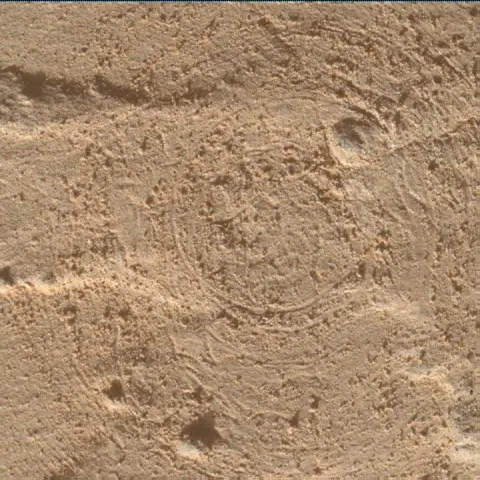 Sol 3964: Mars Hand Lens Imager (MAHLI)