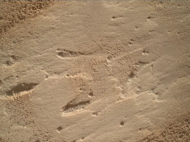 Sol 3964: Mars Hand Lens Imager (MAHLI)