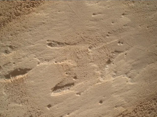 Sol 3964: Mars Hand Lens Imager (MAHLI)