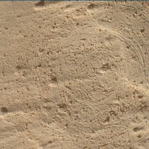 Sol 3964: Mars Hand Lens Imager (MAHLI)