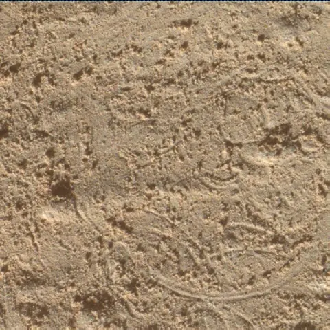 Sol 3964: Mars Hand Lens Imager (MAHLI)