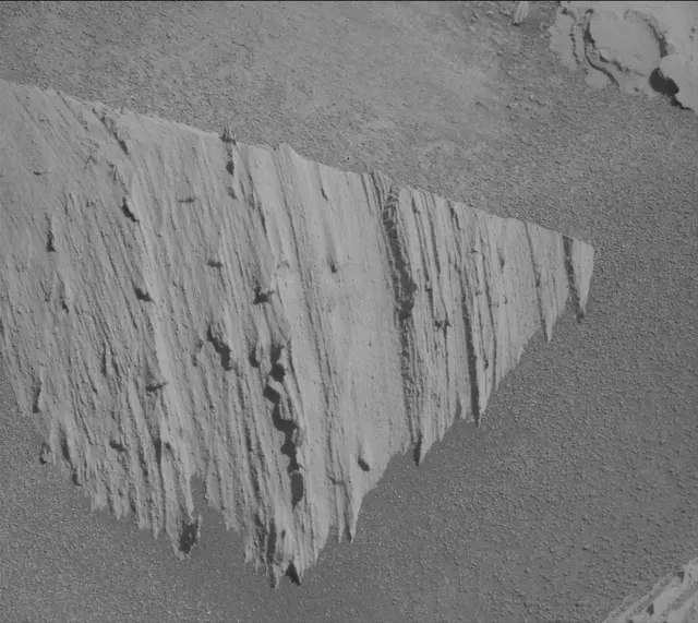 Sol 3965: Mast Camera (Mastcam)