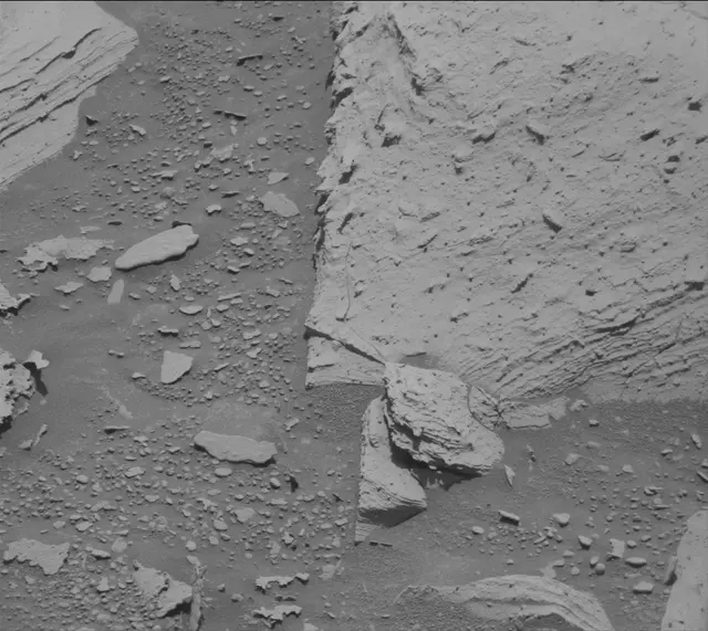 Sol 3966: Mast Camera (Mastcam)
