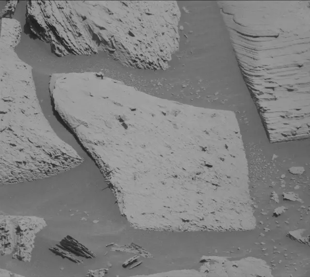 Sol 3966: Mast Camera (Mastcam)