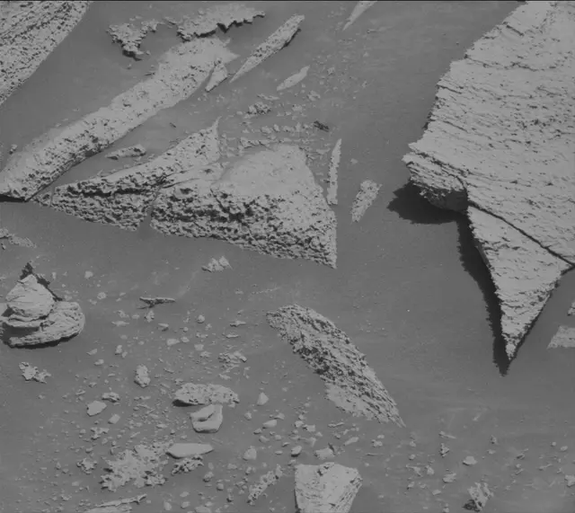 Sol 3966: Mast Camera (Mastcam)