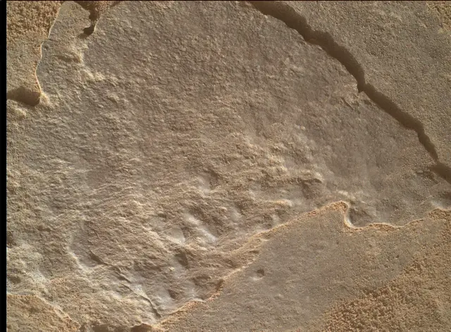 Sol 3966: Mars Hand Lens Imager (MAHLI)
