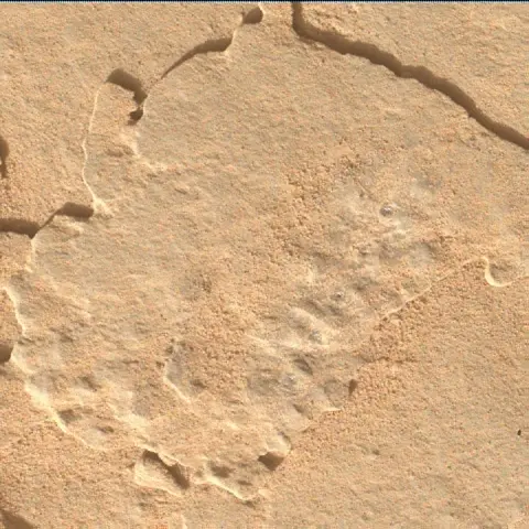 Sol 3966: Mars Hand Lens Imager (MAHLI)