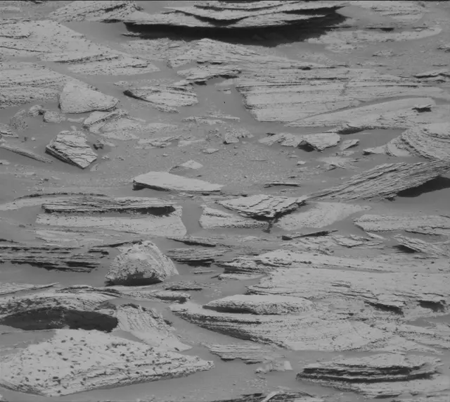 Sol 3967: Mast Camera (Mastcam)