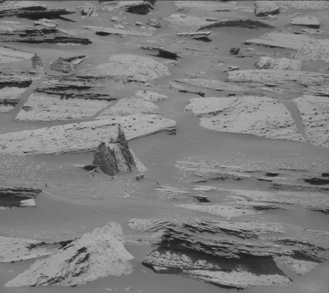 Sol 3967: Mast Camera (Mastcam)