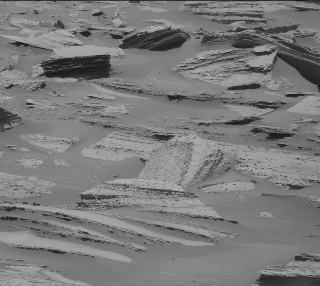 Sol 3967: Mast Camera (Mastcam)