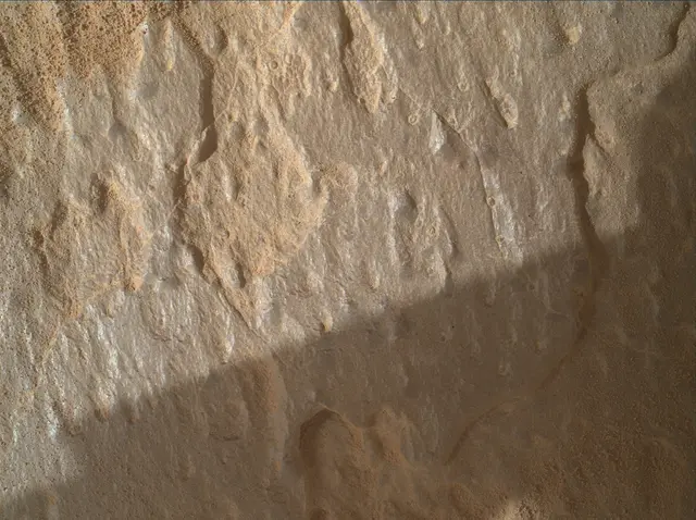 Sol 4054: Mars Hand Lens Imager (MAHLI)