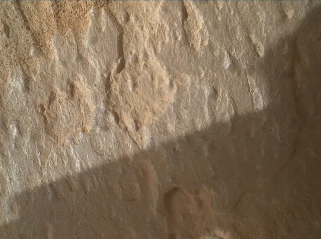 Sol 4054: Mars Hand Lens Imager (MAHLI)