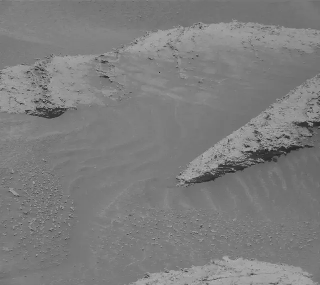 Sol 4064: Mast Camera (Mastcam)