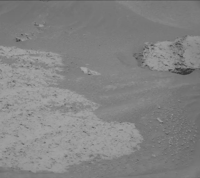 Sol 4064: Mast Camera (Mastcam)