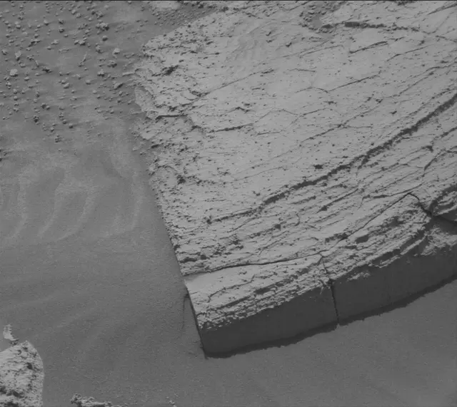 Sol 4064: Mast Camera (Mastcam)