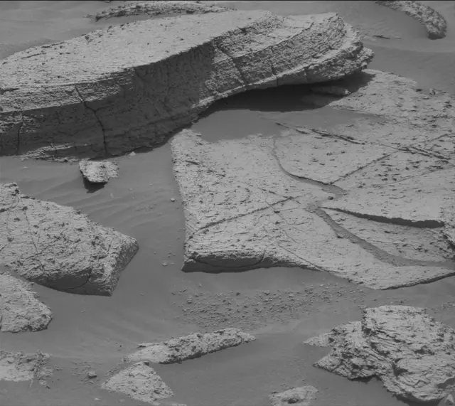Sol 4064: Mast Camera (Mastcam)