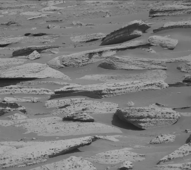 Sol 4064: Mast Camera (Mastcam)