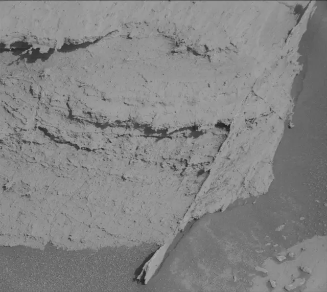 Sol 4064: Mast Camera (Mastcam)