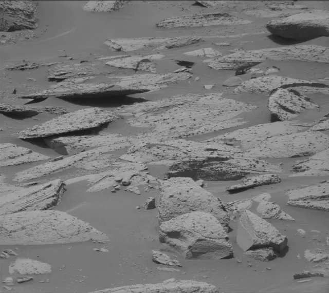 Sol 4067: Mast Camera (Mastcam)