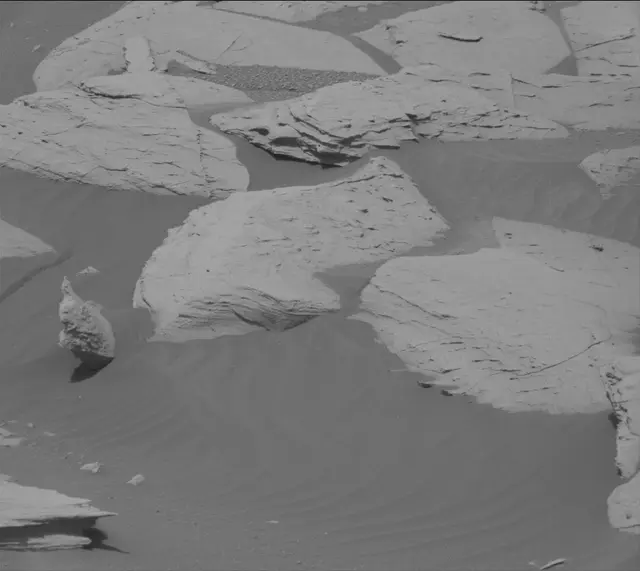 Sol 4068: Mast Camera (Mastcam)
