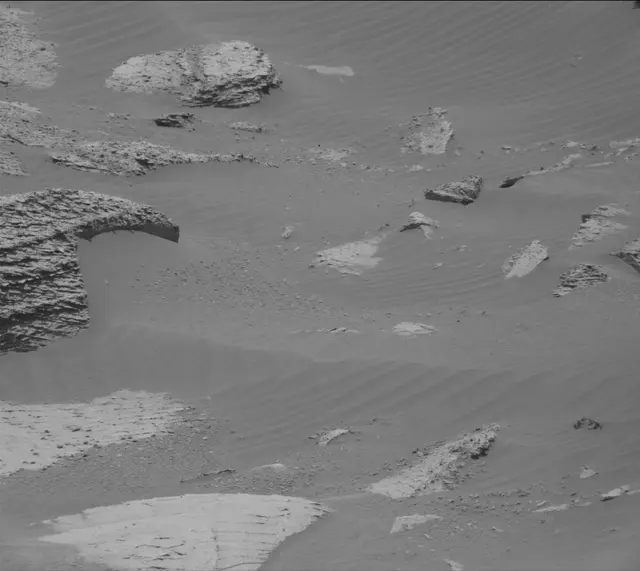 Sol 4070: Mast Camera (Mastcam)