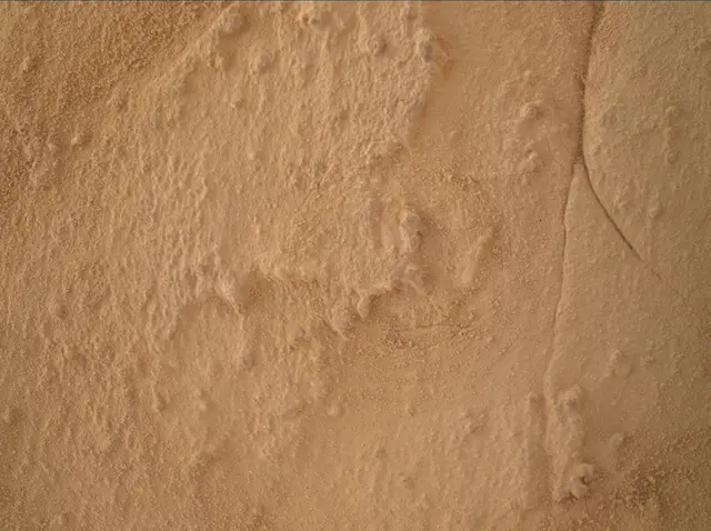 Sol 4070: Mars Hand Lens Imager (MAHLI)