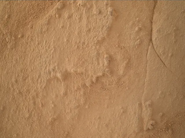 Sol 4070: Mars Hand Lens Imager (MAHLI)